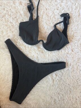 Nordstrom Rack Black and grey Ribbed Underwire Bikini Set - Women Swim